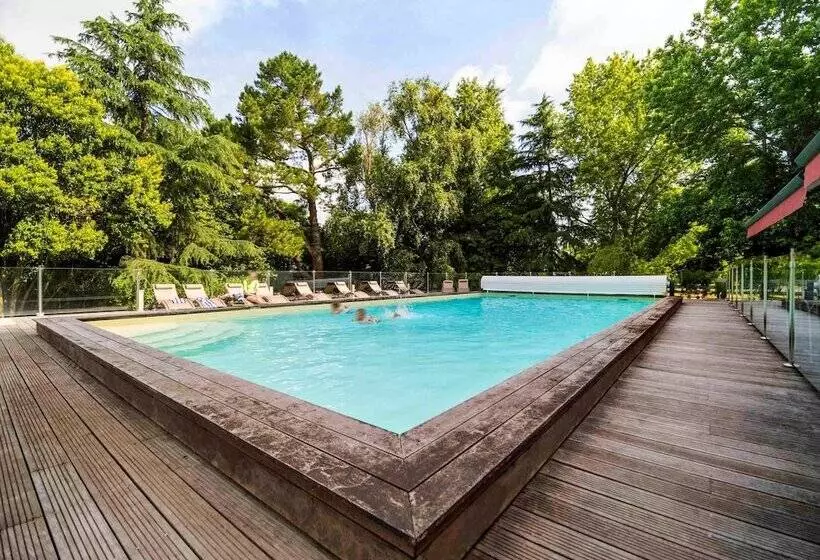 Fotos del hotel Mercure Bordeaux Lac:  9