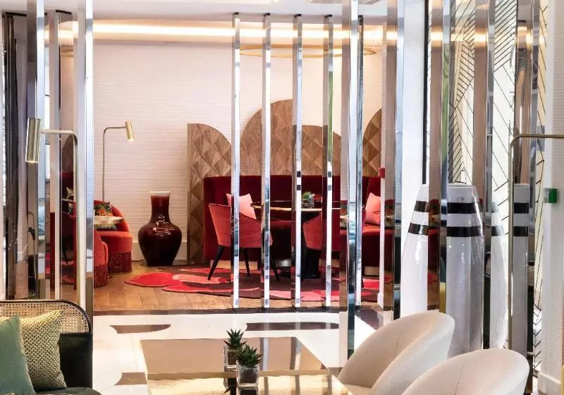 Fotos del hotel Hôtel Victor Hugo Paris Kléber:  9