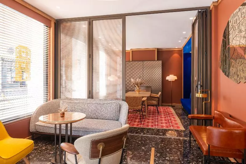 Fotos del hotel Yllen Eiffel:  11