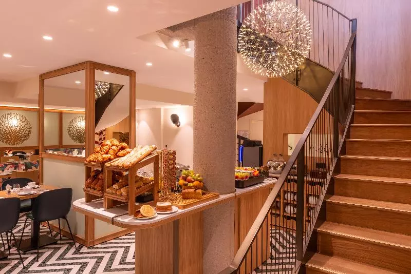 Fotos del hotel Yllen Eiffel:  4