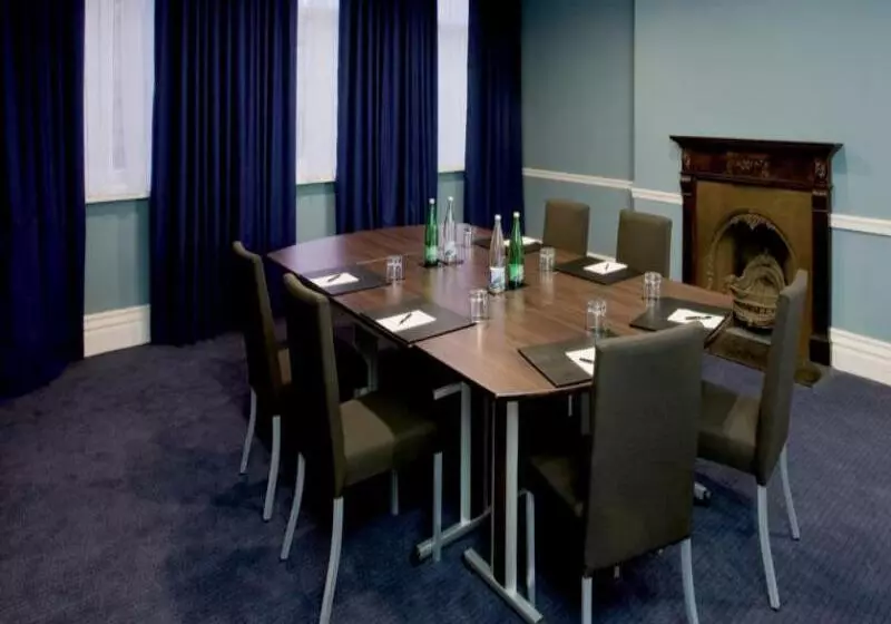 Fotos del hotel Jurys Inn Cardiff:  6