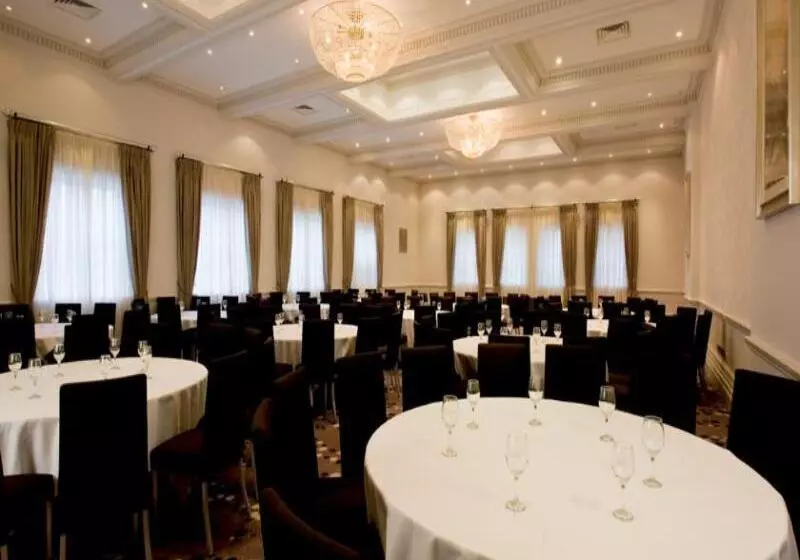 Fotos del hotel Jurys Inn Cardiff:  16