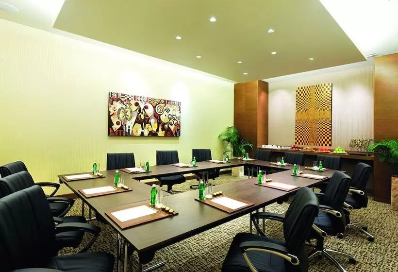 Fotos del hotel Mövenpick Ambassador Hotel Accra:  6