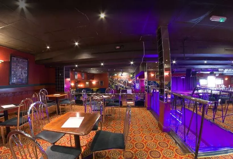 Fotos del hotel Riviera:  5