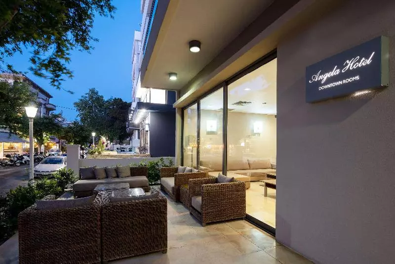 Fotos del hotel Angela  Downtown Rooms:  22