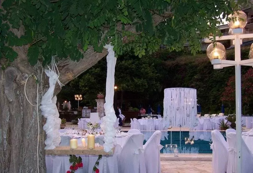 Fotos del hotel Corfu Palace:  2