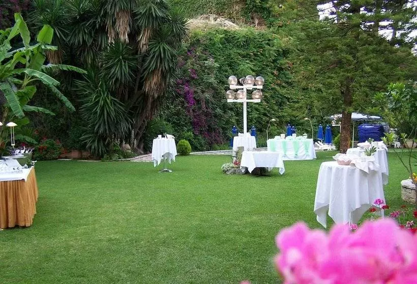 Fotos del hotel Corfu Palace:  14