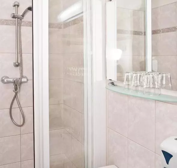 Fotos del hotel Klastrom:  8