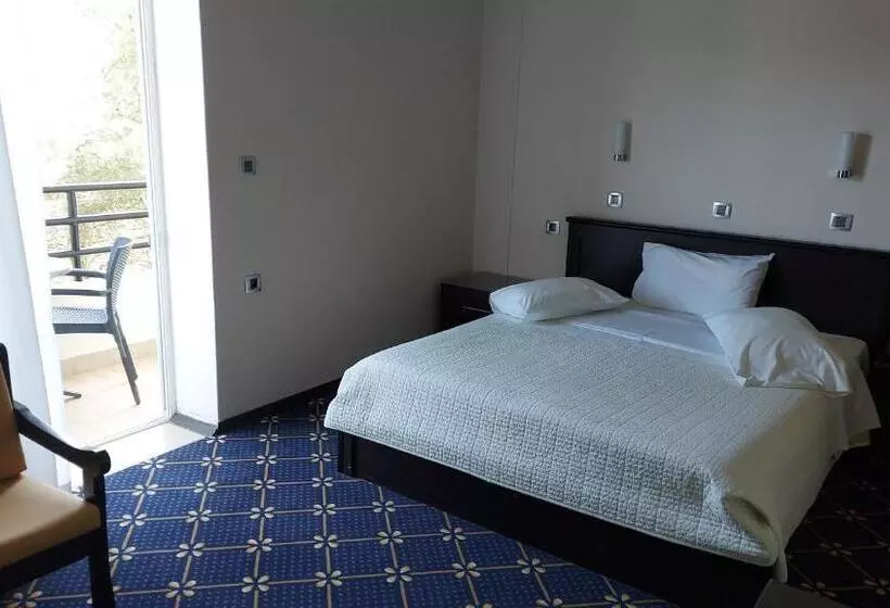 Fotos del hotel Monte Vardia:  9