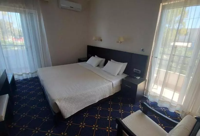 Fotos del hotel Monte Vardia:  14