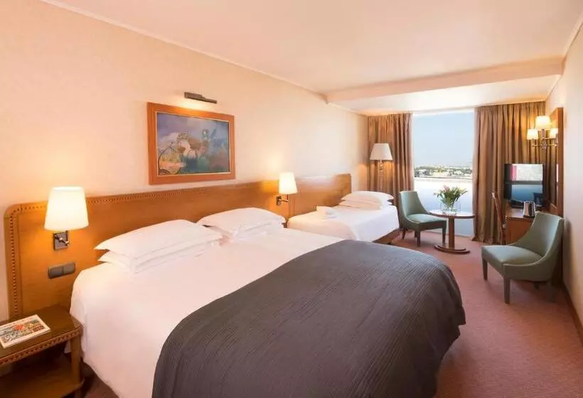 Fotos del hotel President:  7