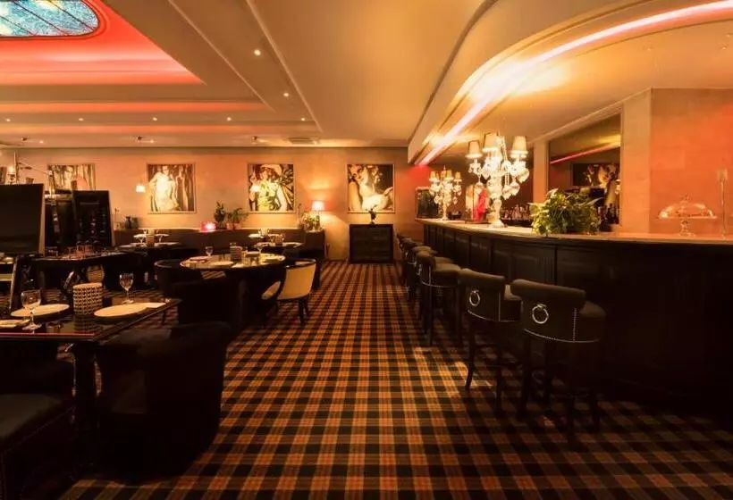 Fotos del hotel President:  16