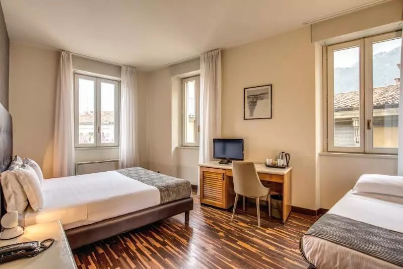 Fotos del hotel Albergo Firenze:  21