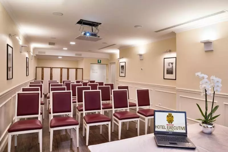 Fotos del hotel Executive:  13