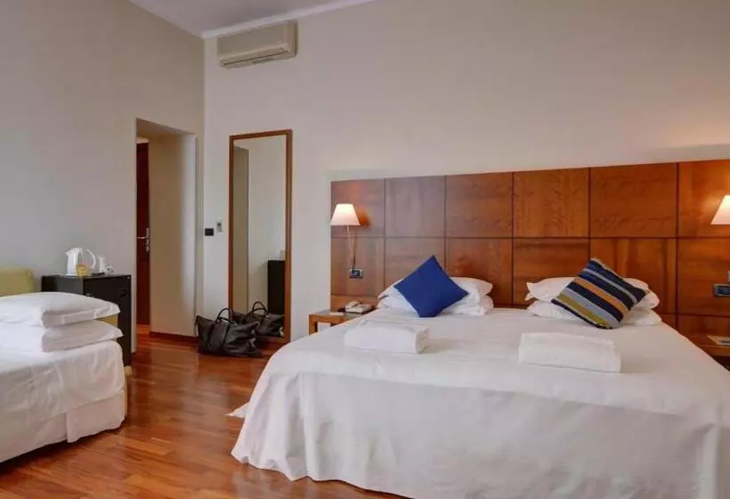 Fotos del hotel Best Western Hotel Crimea:  2