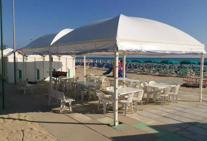 Fotos del hotel Majestic:  16