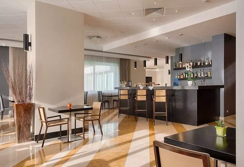 Fotos del hotel Nh Trieste:  99