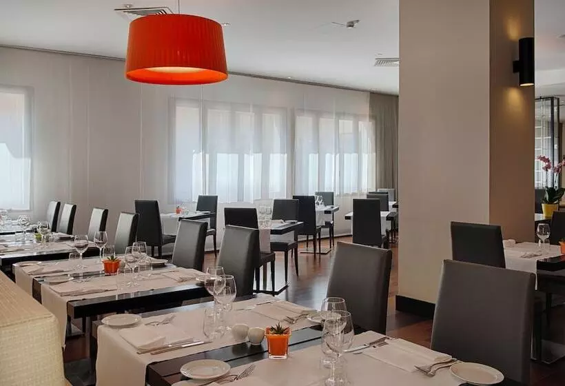 Fotos del hotel Nh Trieste:  45