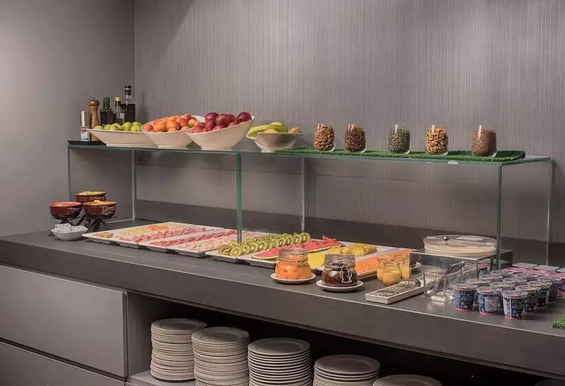 Fotos del hotel Nh Trieste:  97