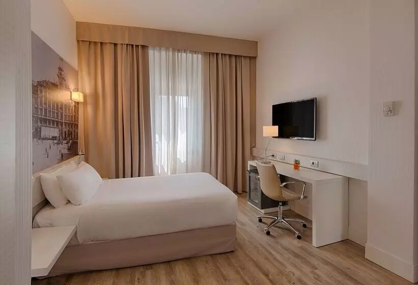 Fotos del hotel Nh Trieste:  25