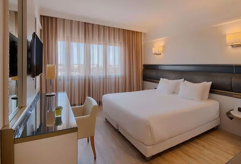 Fotos del hotel Nh Trieste:  3