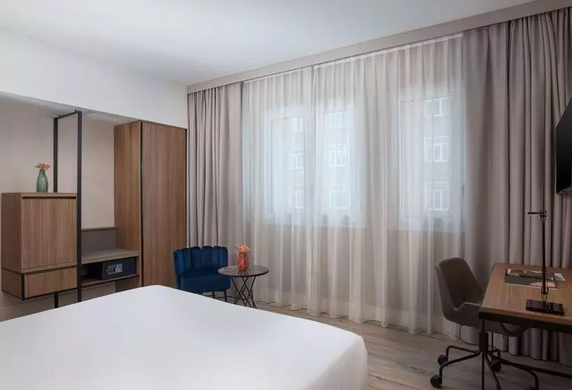 Fotos del hotel Nh Trieste:  9