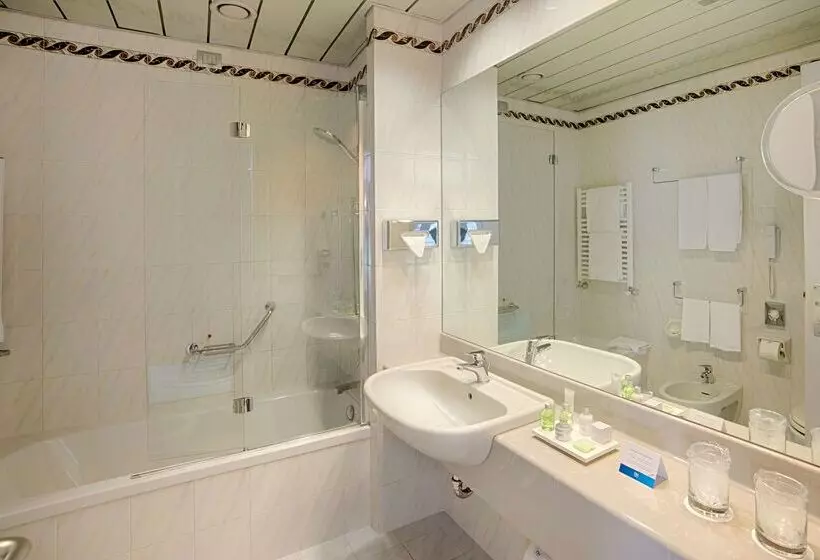 Fotos del hotel Nh Trieste:  81