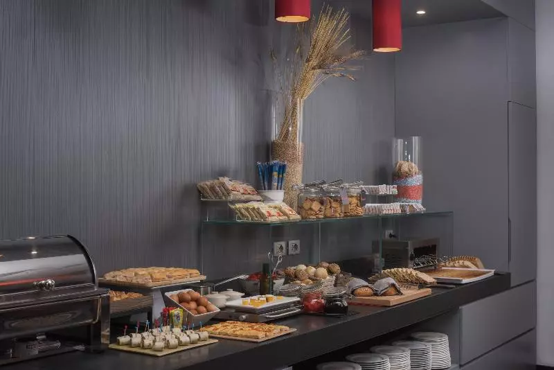 Fotos del hotel Nh Trieste:  102