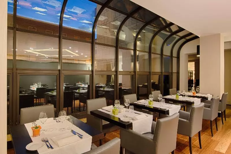 Fotos del hotel Nh Trieste:  38