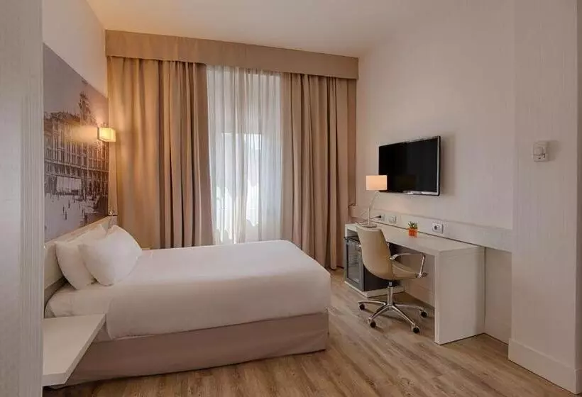 Fotos del hotel Nh Trieste:  15