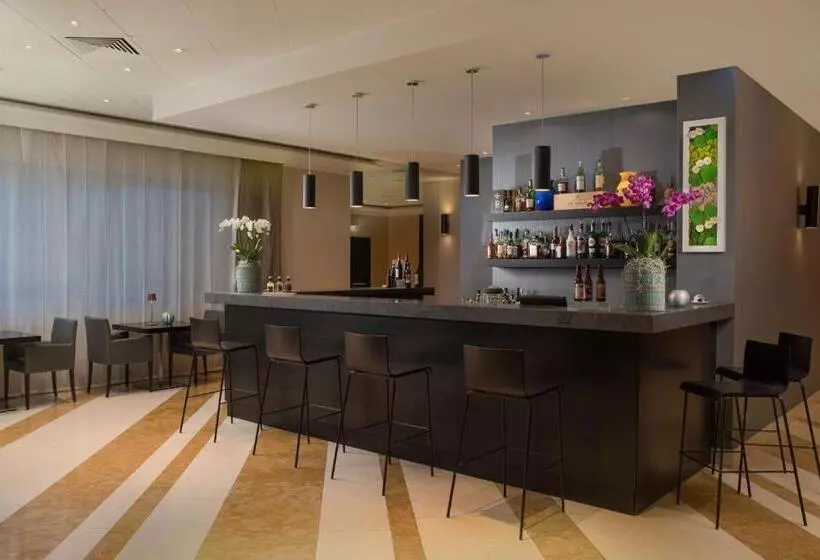 Fotos del hotel Nh Trieste:  100