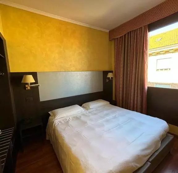 Fotos del hotel Plaza:  16