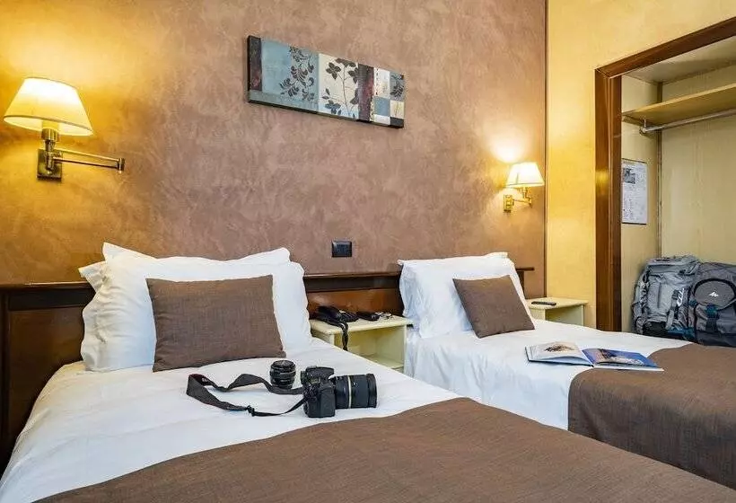 Fotos del hotel Plaza:  5