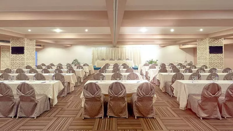 Fotos del hotel Garden Palace:  13