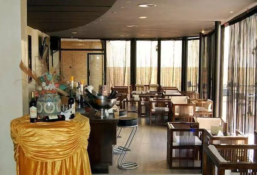 Fotos del hotel De La Corniche:  22