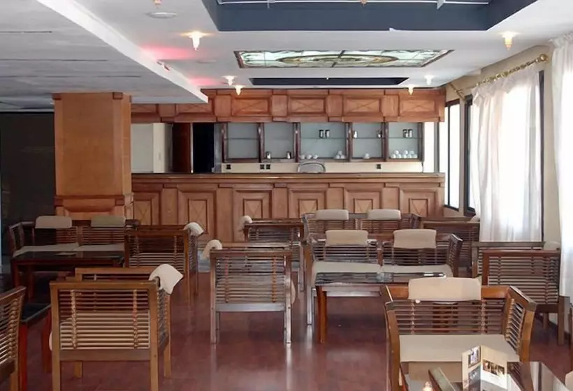 Fotos del hotel De La Corniche:  15