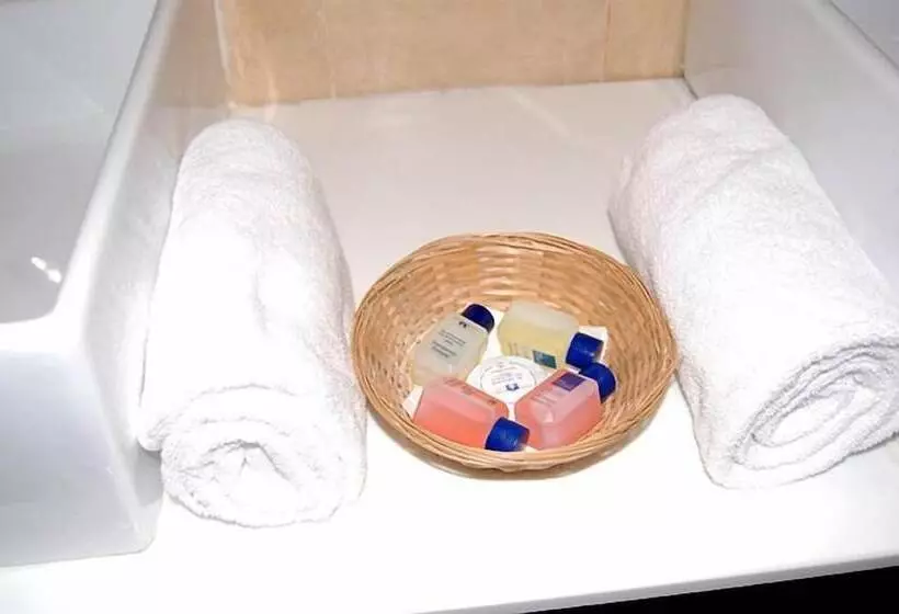 Fotos del hotel De La Corniche:  11