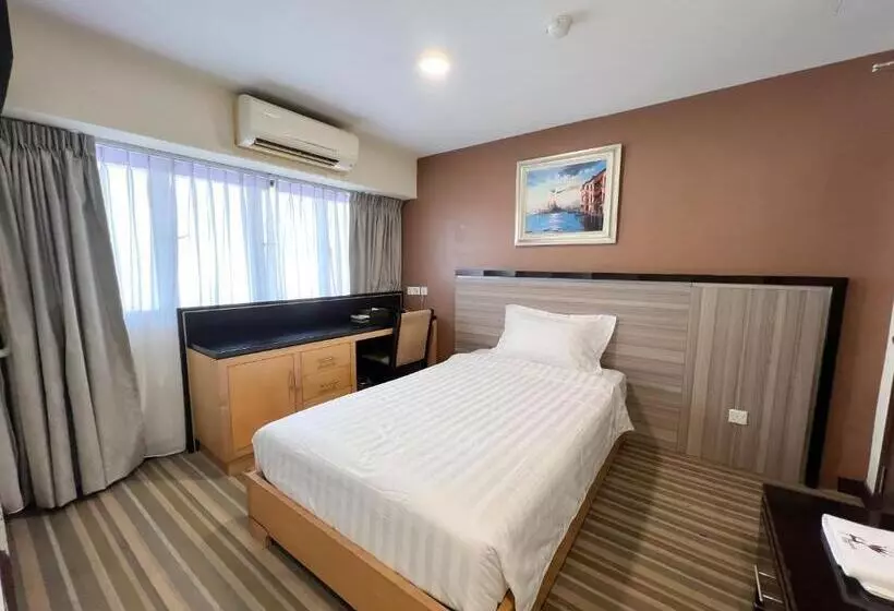 Fotos del hotel Zamburger Street Food Melaka:  14