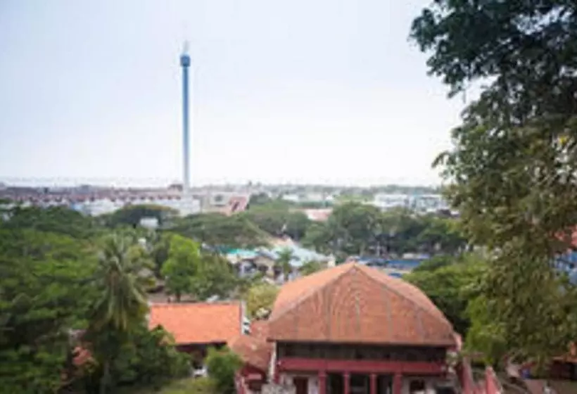 Fotos del hotel Zamburger Street Food Melaka:  13