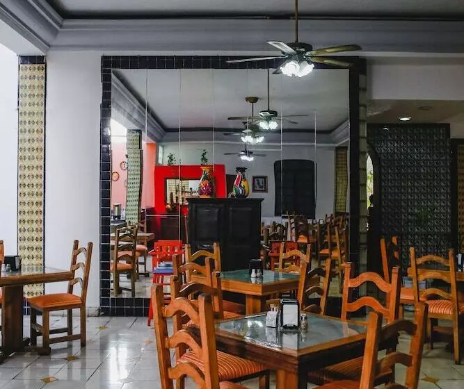 Fotos del hotel Colon Merida:  4