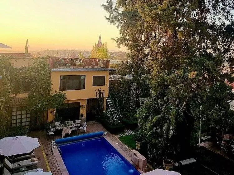 Fotos del hotel Hacienda De Las Flores:  16