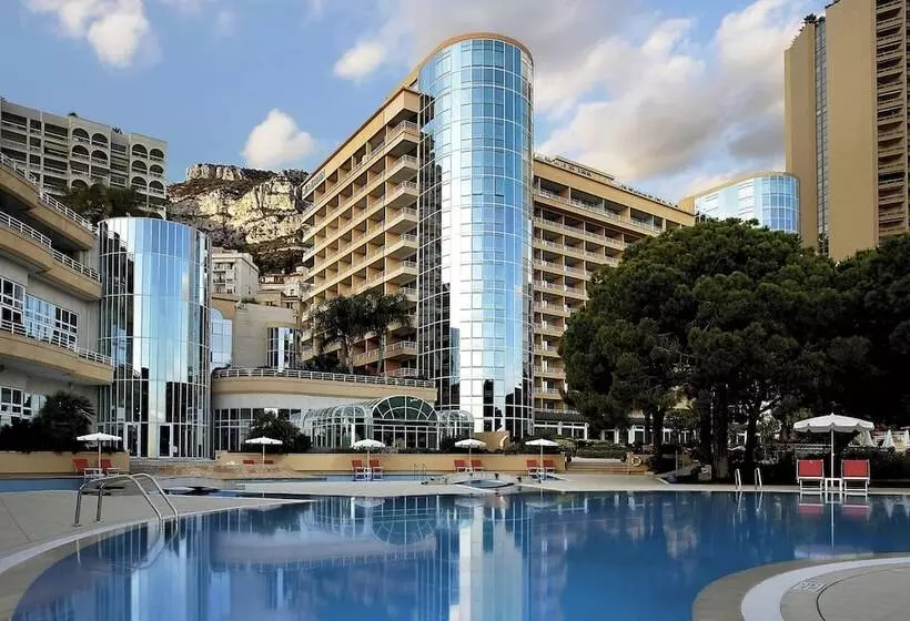 Le Méridien Beach Plaza