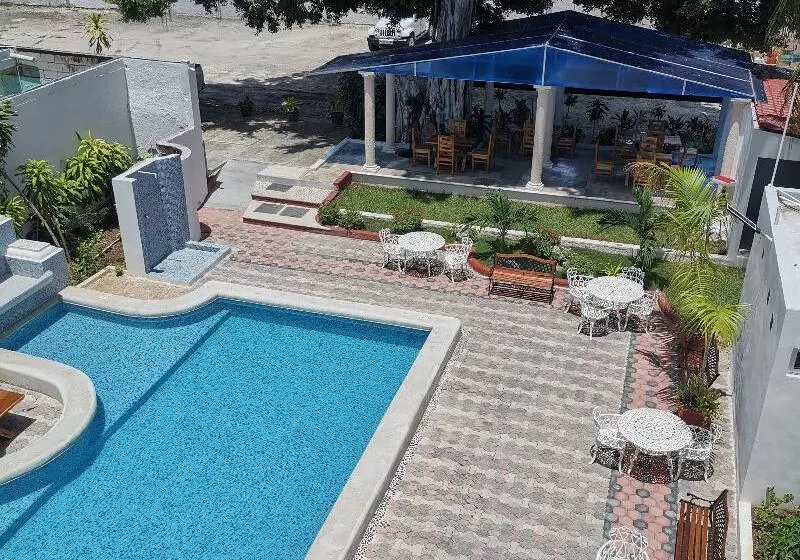 Fotos del hotel Maria De Lourdes:  23