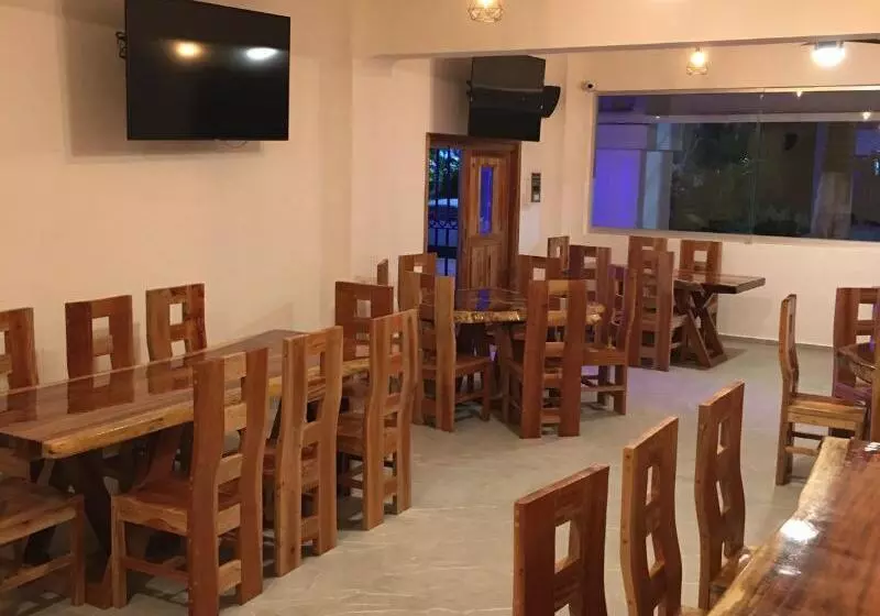 Fotos del hotel Maria De Lourdes:  16