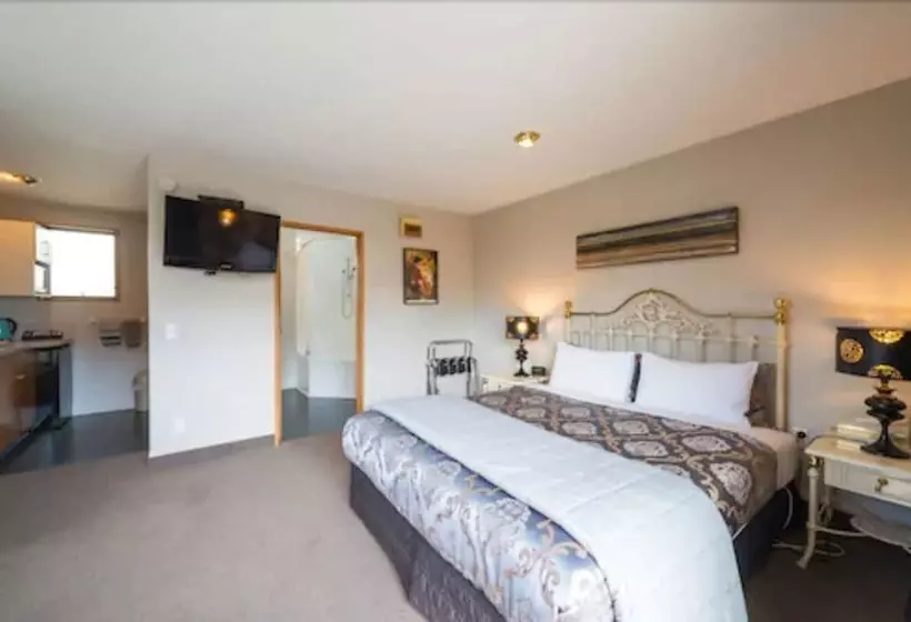 Strathern Motor Lodge