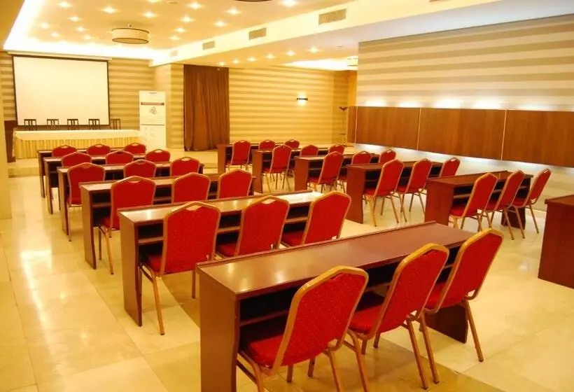 Fotos del hotel Grand Hotel Napoca:  4