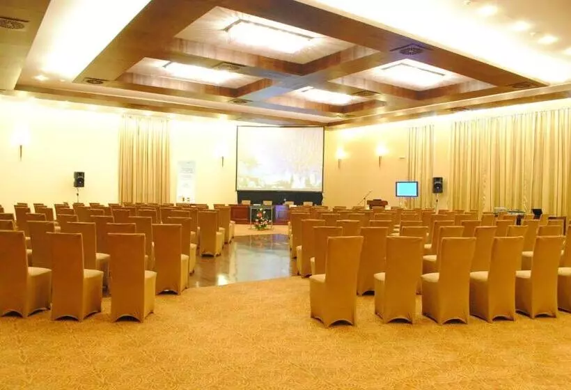 Fotos del hotel Grand Hotel Napoca:  9