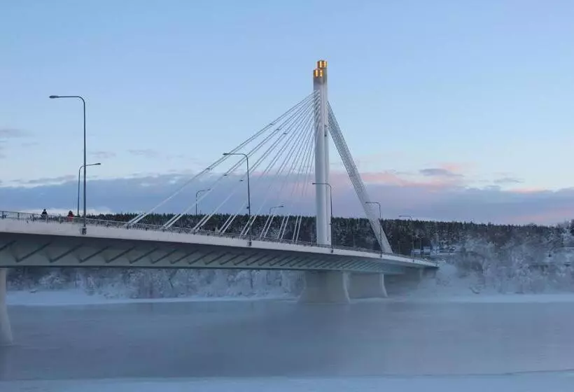 Fotos del hotel Aakenus:  9