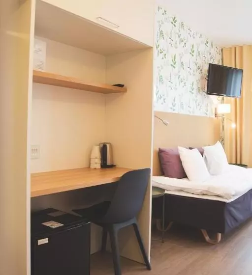 Fotos del hotel Aakenus:  2