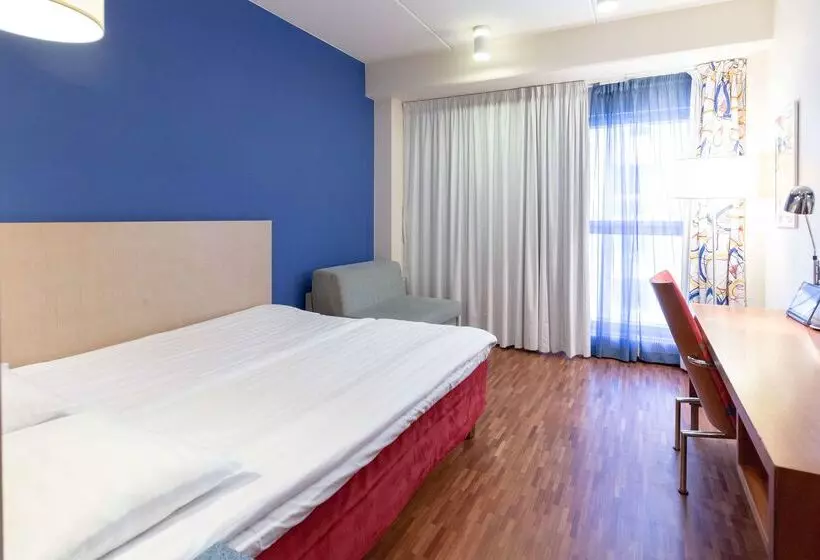 Fotos del hotel Holiday Inn Turku:  2